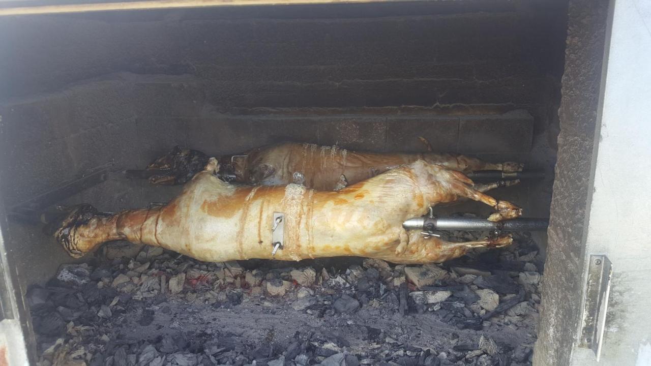 Отель Pansion I Restoran ,, Pogled" Han Pijesak Экстерьер фото